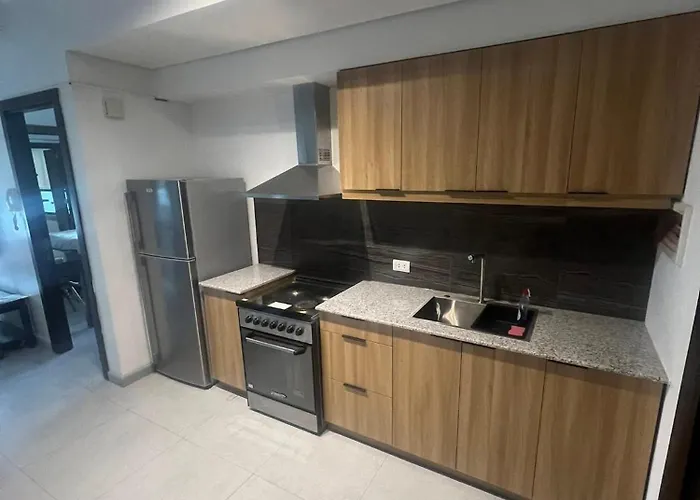 Staycation At Azure Urban Rio East Near Sm Bicutan Airport Apartment *