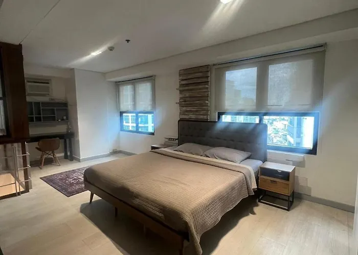 Staycation At Azure Urban Rio East Near Sm Bicutan Airport Manila