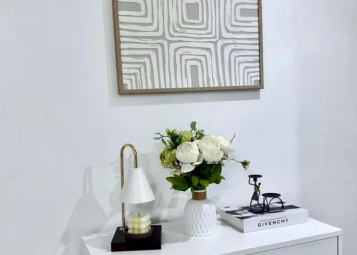 Staycation At Azure Urban Rio East Near Sm Bicutan Airport Apartment *