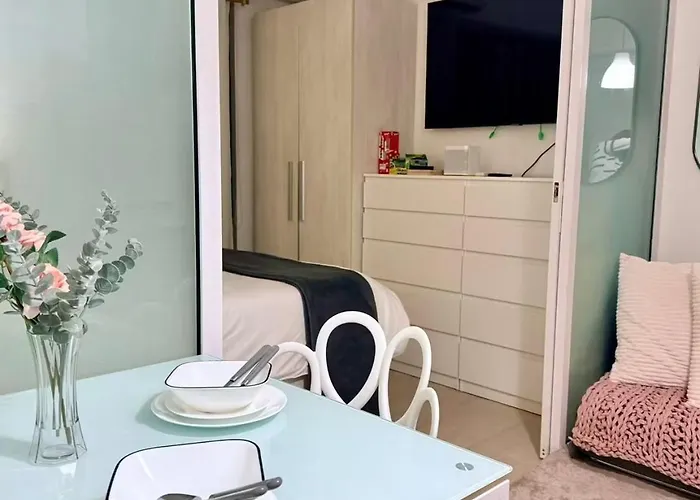 Apartment Staycation At Azure Urban Rio East Near Sm Bicutan Airport